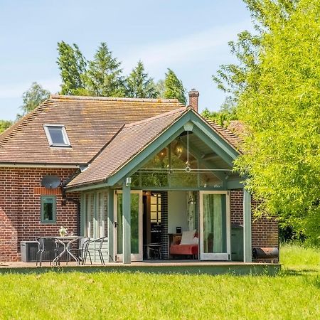 Villa Ultimate Constable Country Rural Retreat - The Pump House à Colchester Extérieur photo