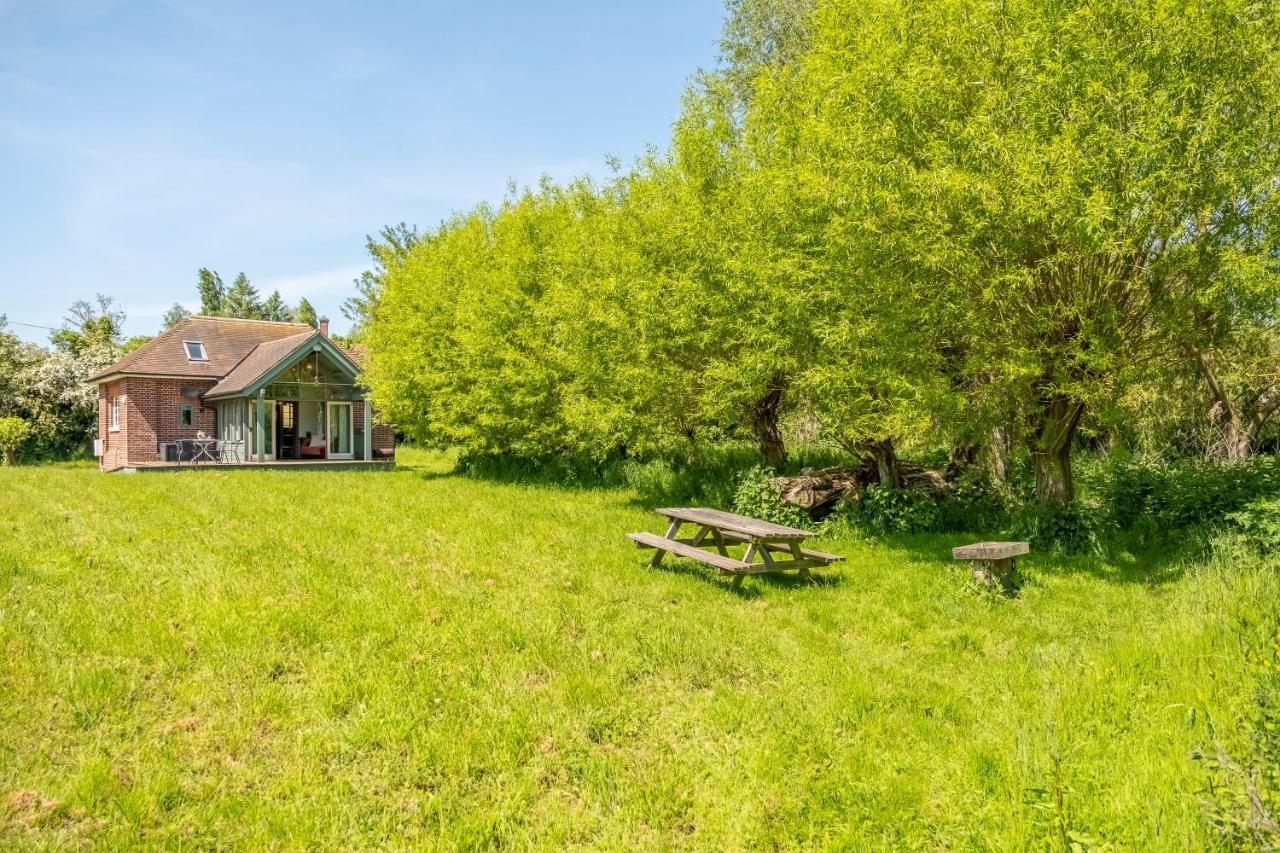Villa Ultimate Constable Country Rural Retreat - The Pump House à Colchester Extérieur photo
